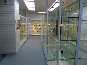 Display cabinets for Isle of Wight Glass Museum