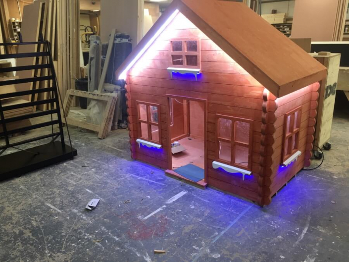 Playhouse 2