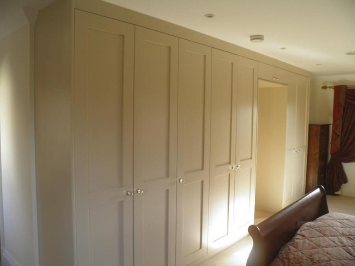 Bespoke wardrobe 11