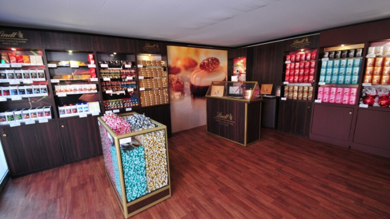 bmw pga championship exhibition stand - lindt 4